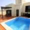 Villa con piscina, vistas, dunas, mar, 6 personas