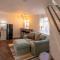 Cosy Cottage for Couples, Parking, 3 Min 2 Beach