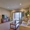 Cozy Holiday Getaway: Branson Condo 3 Mi to Dtwn!
