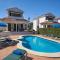 Villa LAS MARINAS - 3, con piscina privada y a 5 minutos de la playa