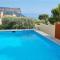 Suite vue mer, grande piscine et spa extérieur privatifs,climatisation et parking