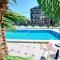 Filip's Apartment in Nord10 - pool & parking