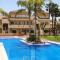 The Hideaway 2 Bed Poolside Groundfloor Apartment On Albatros Full AC Free Fast Wifi