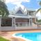 Charmante villa avec piscine proche plage