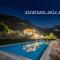 Podere Sotto il cielo di Toscana casa vacanze con 5 monolocali indipendenti 2 bungalowe nell uliveto piscina parcheggio Only adults Pet friendly