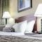 Crowne Plaza Cleveland Airport, an IHG Hotel - Habitación Estándar Queen Con Dos Camas Queen
