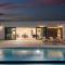 Villa Coralis With Heated Pool