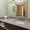Crowne Plaza Columbus North - Worthington, an IHG Hotel - Standaard King Room