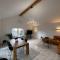 KLIMATISIERTE schöne 110 qm große moderne und helle Wohnung