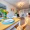 Cosy 3 bed apartment in Southam, sleeps 6