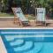 À partir de 420 euros la semaine Studio meublé accès piscine libre