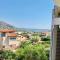 Beautiful maisonette with a view to the mountains and the sea
