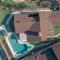 HoustonGem with a Dreamy Pool & Jacuzzi includes Wifi with 6beds