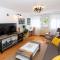 SplitStay - Spacious & Peaceful, 15 Min Walk to Old Town