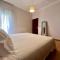Central apartment in quiet neighborhood near sandy beach