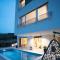 Villa Kapetanova Lanterna luxury apartment Barka with heated pool