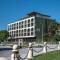 Romance Hotel and Family Suites