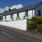 Brae Cottage-Charming country retreat & sea views