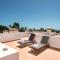 Beautiful Two Bedroom Apartment with Roof Terrace