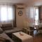 Apartment MARY- 2 free parking, near Mall of Split