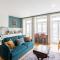 Turquoise Central Flat w AC & Balcony by LovelyStay