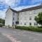 Beautiful 2-Bed Apartment in Renfrew