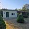 Gemütlicher Bungalow in Canow mit Terrasse, Hof und Seenähe