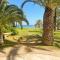 Palm Beach Paradise - Private access to the beach