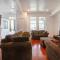 Spacious, Relaxing, 4 Bd 3.5 Ba Home In Petworth!