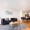 Chic Harbourside Group Haven in Heart of Hobart