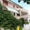 Apartments and rooms by the sea Tisno, Murter - 5106