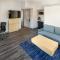 Holiday Inn Express & Suites - Atlanta Downtown, an IHG Hotel - King Suite - Non-Smoking