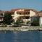 Apartments by the sea Mandre, Pag - 4095