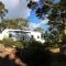 Luxury Bushland Retreat - Outside the Box