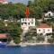 Family friendly seaside apartments Sumartin, Brac - 5771
