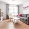 Apartamento con patio y piscina cerca de Sevilla
