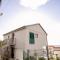 Apartments with parking space Sumpetar, Omis - 14941