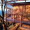 Glamping & Eco-Cabañas Salento Hakuna Matata timon