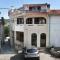 Apartments and rooms with parking space Vrbnik, Krk - 5302