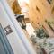 Valletta most central studio apartment 16th-Century building