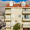 Apartments with a parking space Makarska - 18170