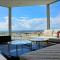 Luxury Central Hilltop Apartment With Great Views