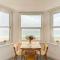 Worthing sea-front 3 bed apartment