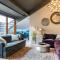 The Chapel Loft - with parking