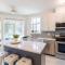 Panoramic Views from this gorgeous 2 Bed Property - Village Location