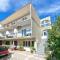 Apartments with a parking space Gradac, Makarska - 14708