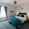 LIQUORICE LODGE - Modern 2 Bed House in Castleford, Yorkshire Close to Xscape SnoZone!