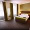 Surtees Hotel