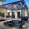 230m2 sur 3800m2 - jacuzzi 6 places - 16pers max