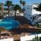 Casa Anna. Pool and next to the beach